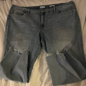 Jessica Simpson Frayed Hem Light Blue Cropped Jeans